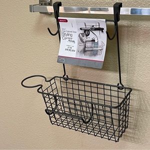 NWT Over the Cabinet Door Style Center Metal Organizer Storage